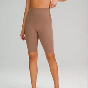 lululemon Align™ Super-High-Rise Short 10"